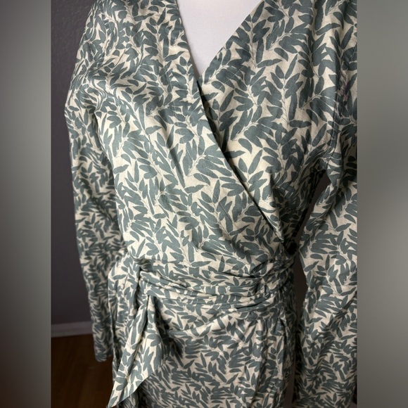 Onia | NWT medium | linen blend true wrap mini dress in green leaf on ecru - Picture 11 of 11
